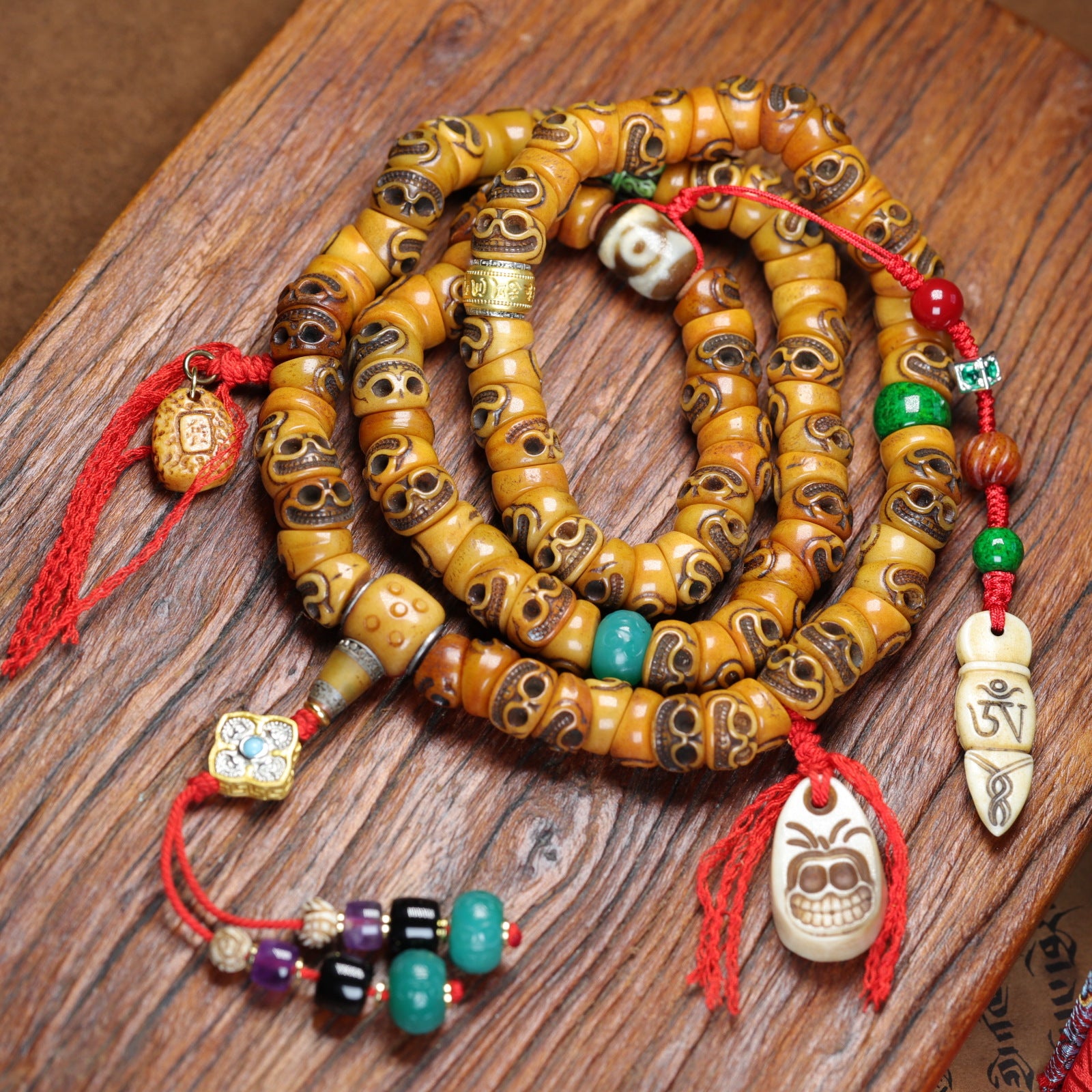 Hand-Carved Yak Bone Hand-Knotted Bead Necklace, Himalayan-Style Craft Strand for Quiet Reflection